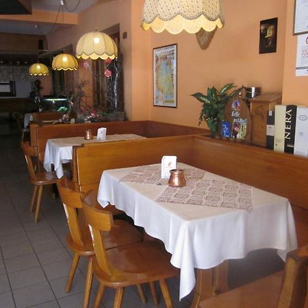 Albergo Leon Bianco Moggio Udinese ภายนอก รูปภาพ
