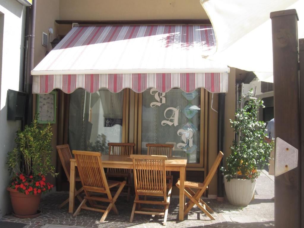 Albergo Leon Bianco Moggio Udinese ภายนอก รูปภาพ