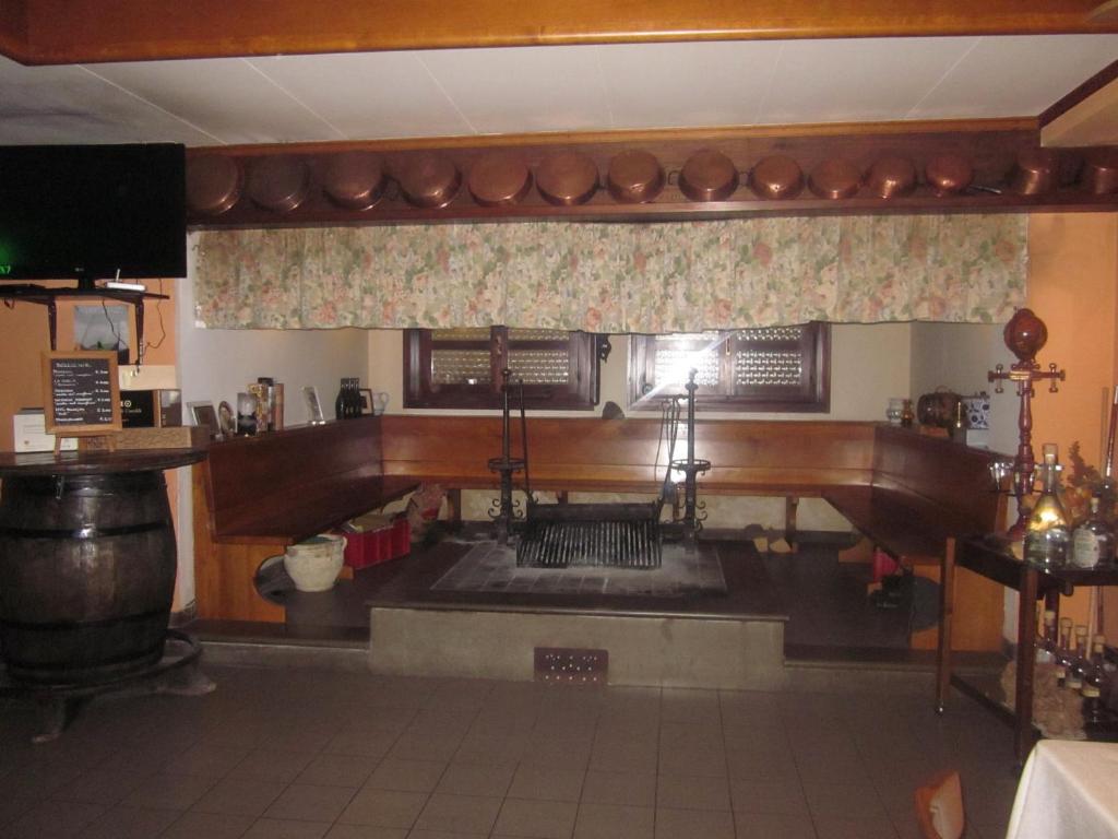 Albergo Leon Bianco Moggio Udinese ภายนอก รูปภาพ
